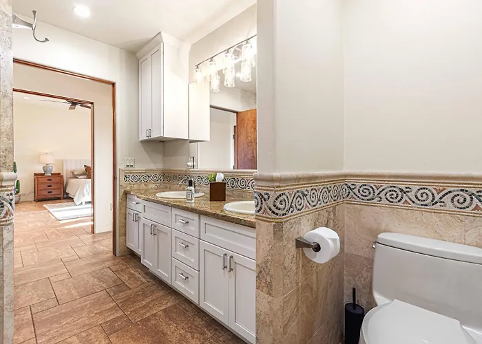 Luxury With 75' Lap Pool, Hot Tub & Breathtaking Vortex Views Hébergement de vacances Sedona