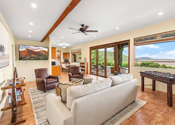 Luxury With 75' Lap Pool, Hot Tub & Breathtaking Vortex Views Hébergement de vacances Sedona