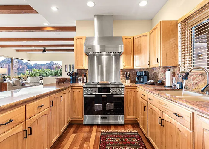 Luxury With 75' Lap Pool, Hot Tub & Breathtaking Vortex Views
