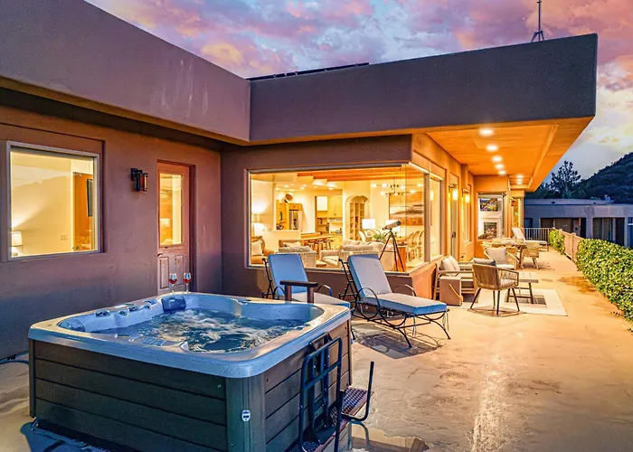 Luxury With 75' Lap Pool, Hot Tub & Breathtaking Vortex Views Sedona