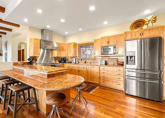 Luxury With 75' Lap Pool, Hot Tub & Breathtaking Vortex Views