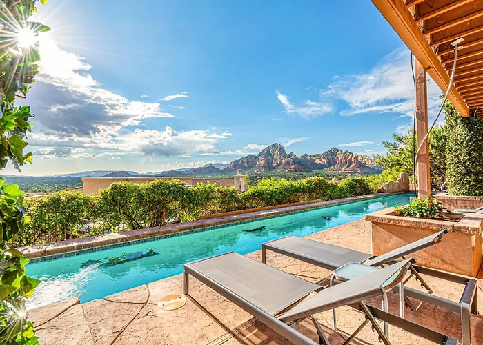 Hébergement de vacances Luxury With 75' Lap Pool, Hot Tub & Breathtaking Vortex Views Sedona